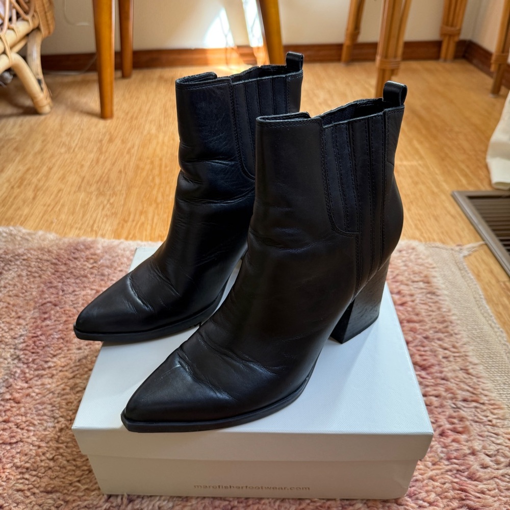 Marc Fisher Oshay Pointed Toe Bootie, sz 9.5